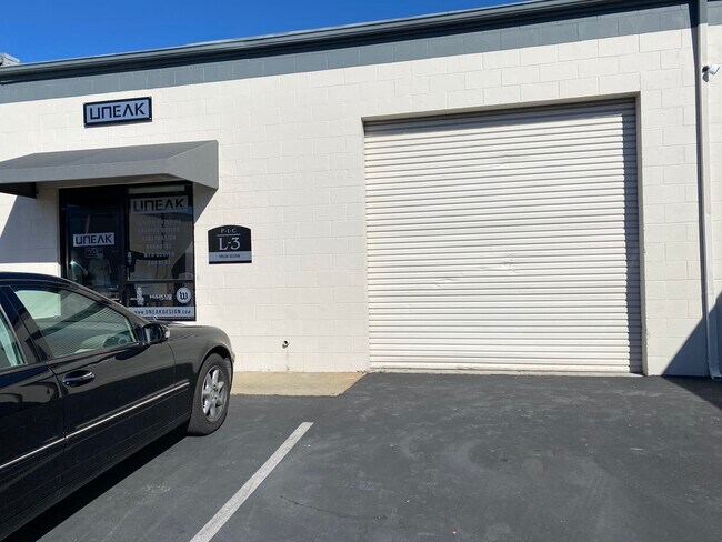 Foto del edificio - 120 N Pacific St