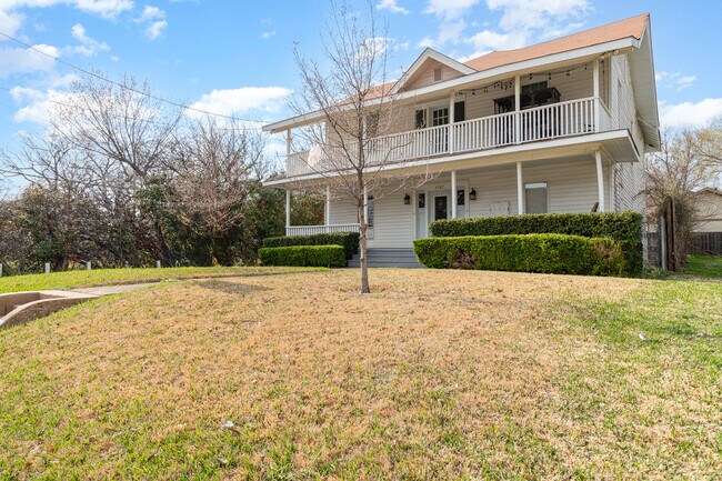 Foto del edificio - 4505 Worth St