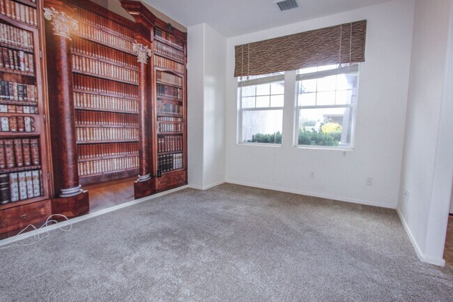 Foto del edificio - 3 Bedroom Plus Den in Quailwood