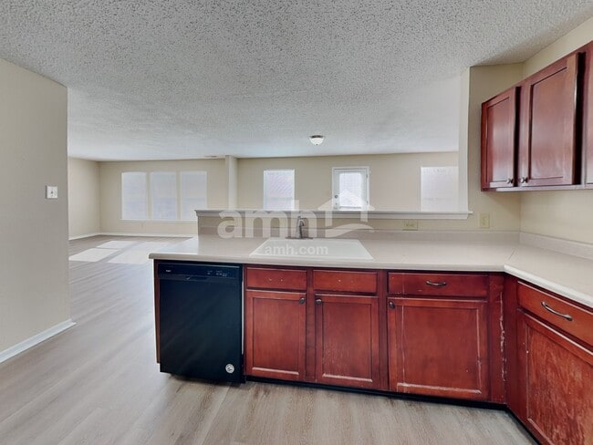 Building Photo - 10421 Parmer Cir