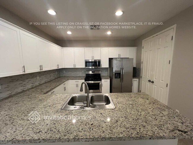 Foto del edificio - 5830 E Grove Ave