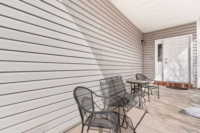 Building Photo - 3 Bedroom Ranch in Windsor