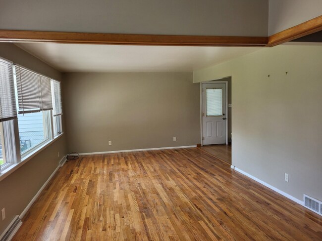 Foto del edificio - 3716 7th Ave N