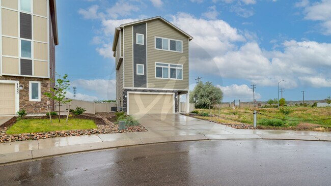 Foto del edificio - Three Bedroom  Home in Vantana