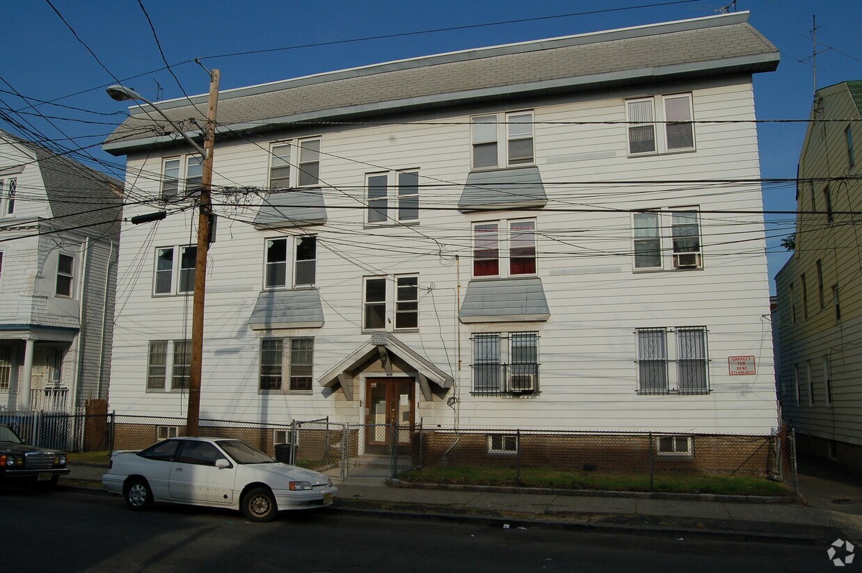 262 Ellis Ave, Irvington, NJ 07111 Apartments in Irvington, NJ