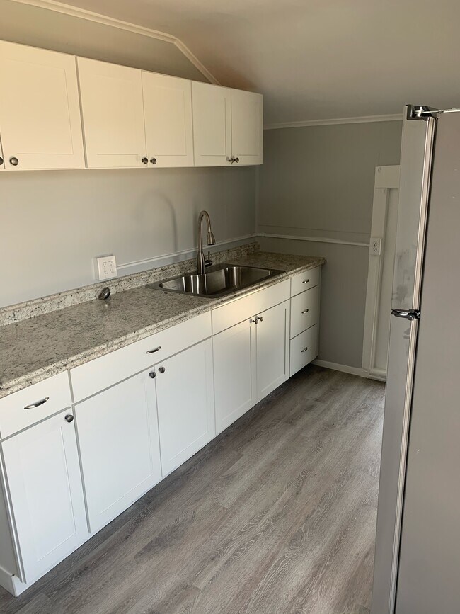 Kitchen - 2020 Elm St