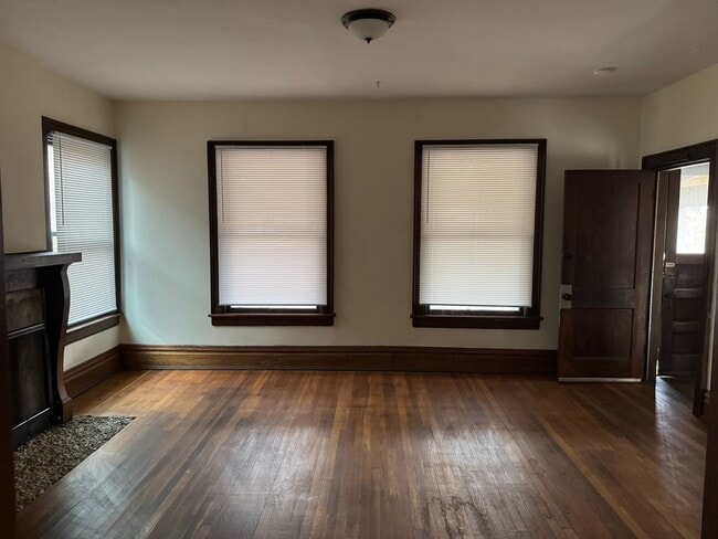 Foto del edificio - 1766-1768 Oak St