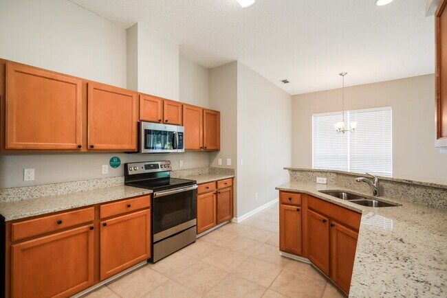 Foto del edificio - 301 N Lake Cunningham Ave