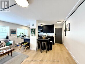 Building Photo - 111 Craydon Rd