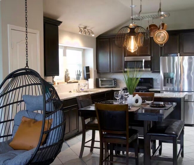Building Photo - 3719 Butte Meadows Ln