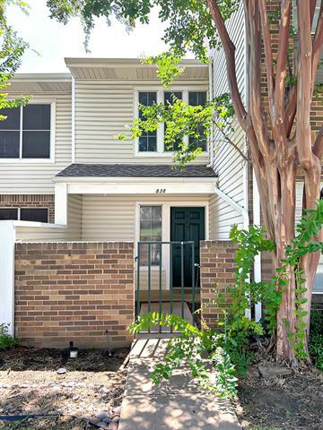 Foto principal - 838 Creekside Dr