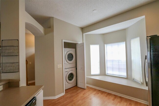 Building Photo - 10105 Belleville Place