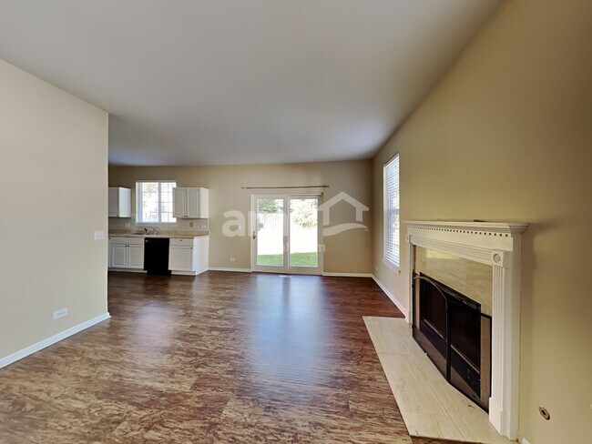 Foto del edificio - 161 Brookwood Ln W