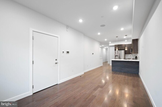 Foto del edificio - 2249 N Franklin St