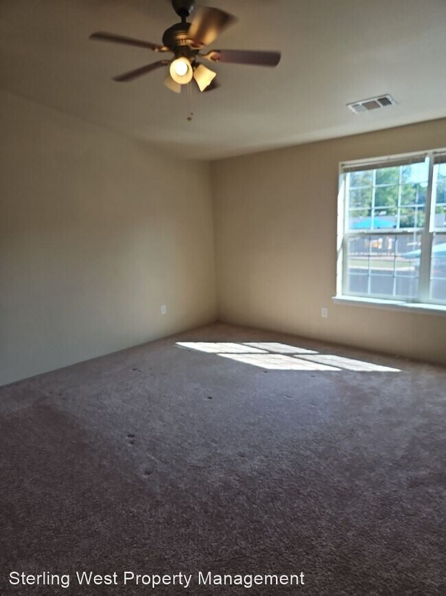 Foto del edificio - 3 br, 2 bath House - 145 N Royal Ave