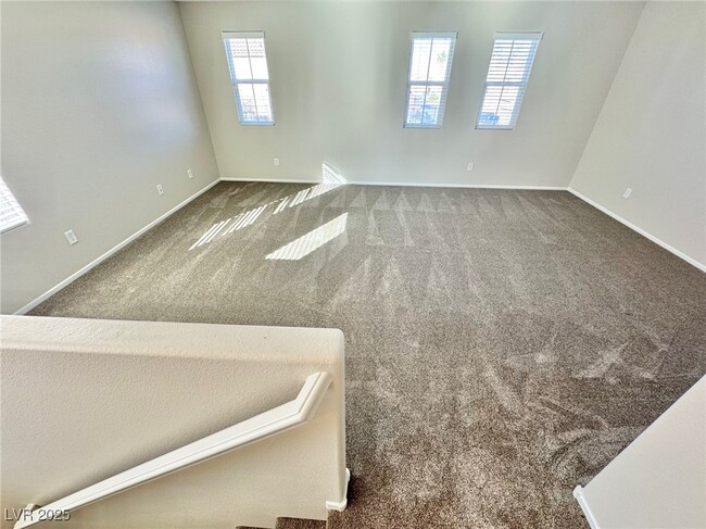 Building Photo - 9413 Sweetwood Ave