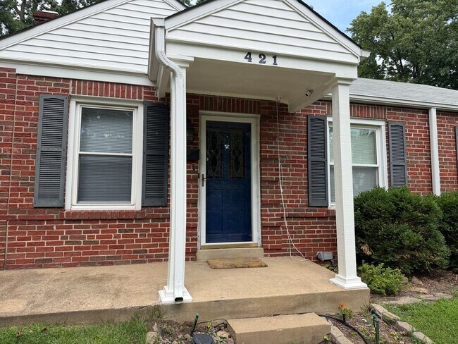 Foto del edificio - 421 Cannonbury Dr