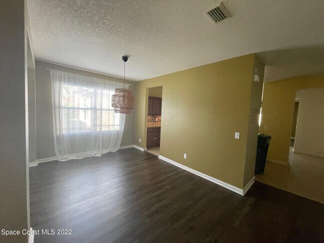 Foto del edificio - 4141 Aiken Ln