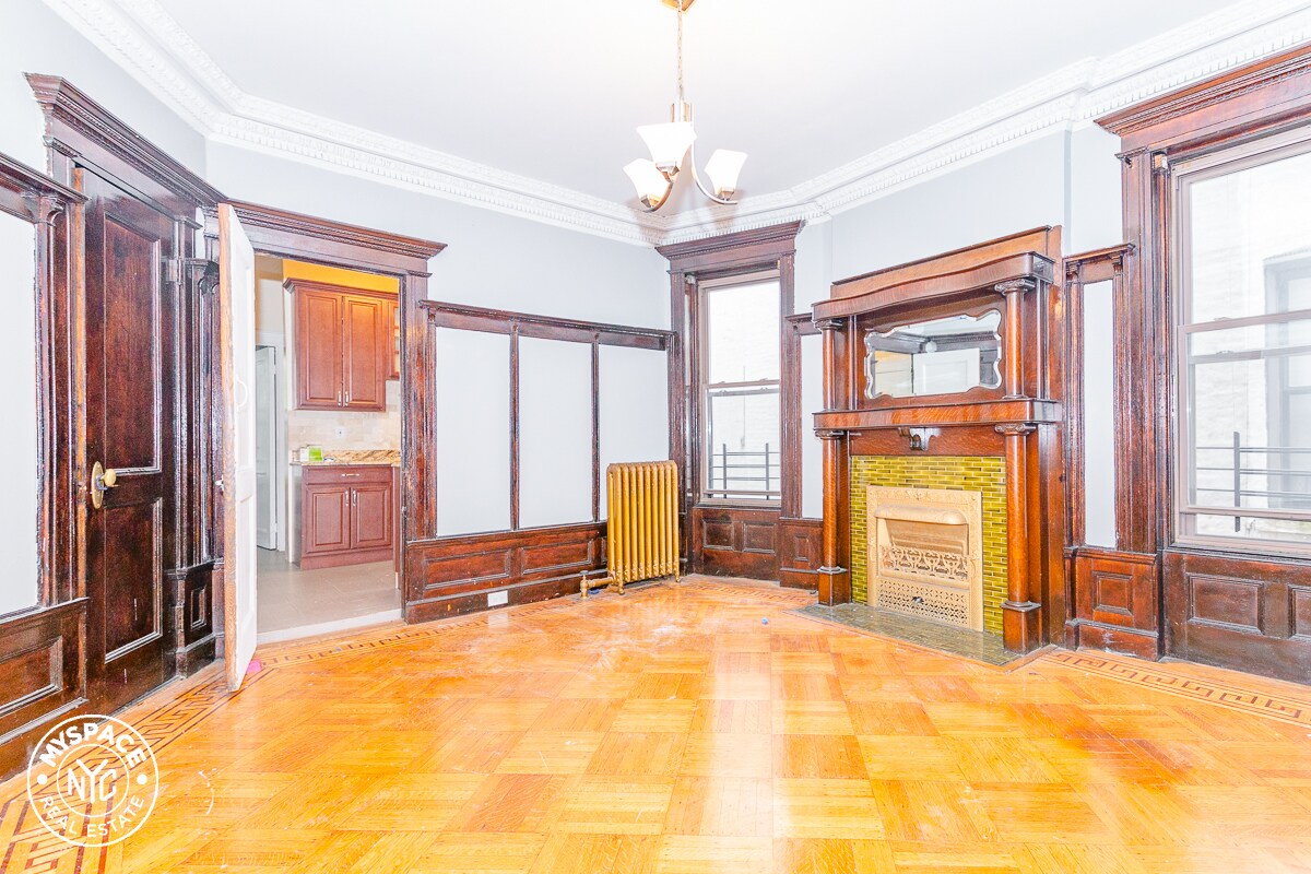 Foto principal - 1291 Dean St