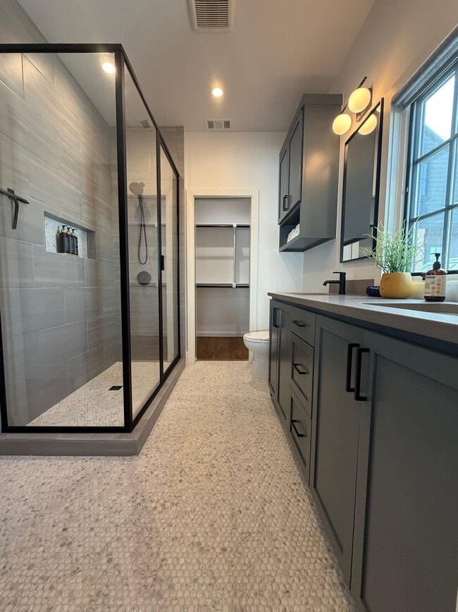 Photo - 1921 Runway Blvd House