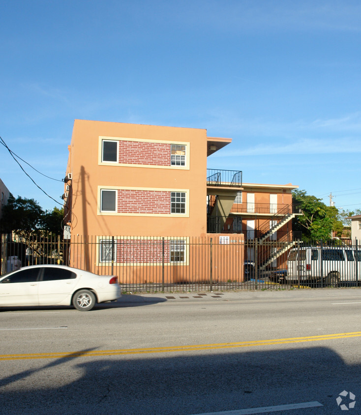 Primary Photo - Liberty City - 12th St