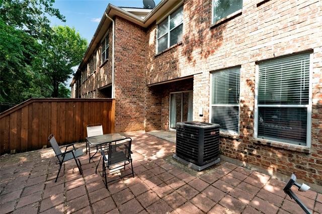 Building Photo - 2901 Muirfield Dr