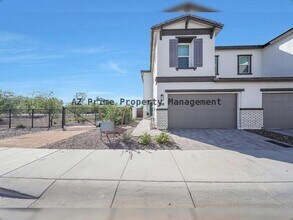 Building Photo - 5061 E Woodridge Dr
