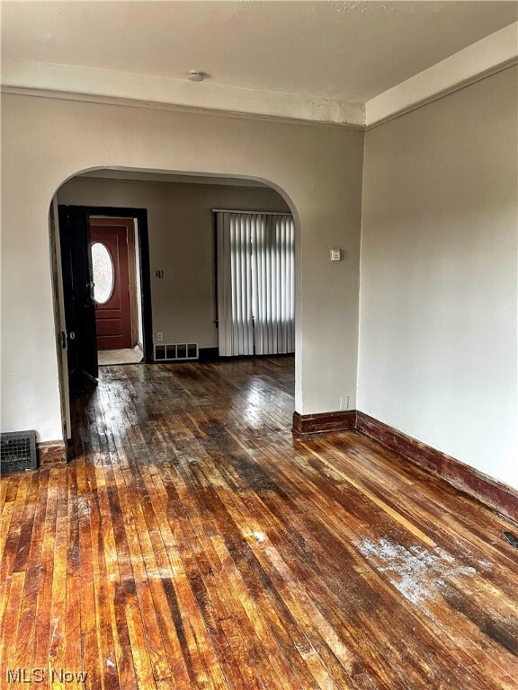 Foto del edificio - 4246 E 133rd St