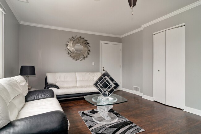 Foto del edificio - 712 W Highland Ave