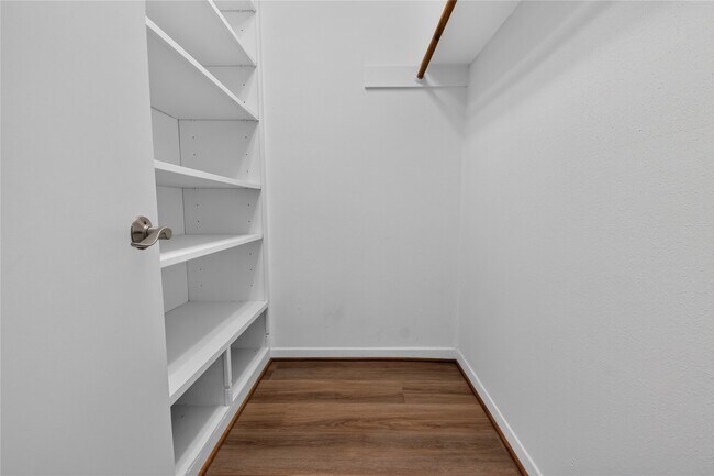 Foto del edificio - 1334 Country Pl Dr