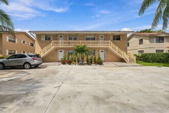 Building Photo - 4106 Riverside Dr