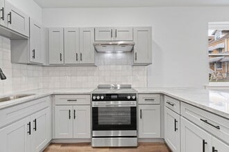 Building Photo - 403 Auburn St