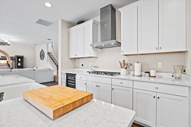 Building Photo - 5709 Silver Sun Dr