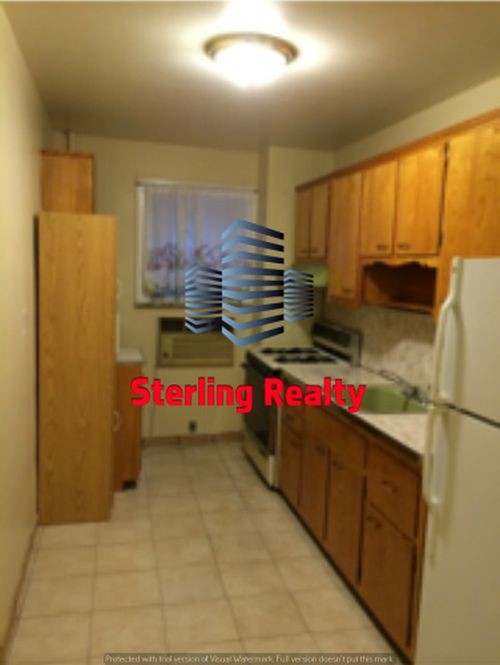 Building Photo - 2414 Ditmars Blvd
