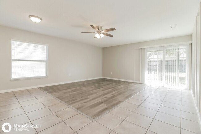 Building Photo - 6621 VOLTAIRE DR, ORLANDO, FL 32809