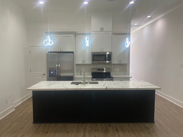 Foto del edificio - 4539 Rosemont St