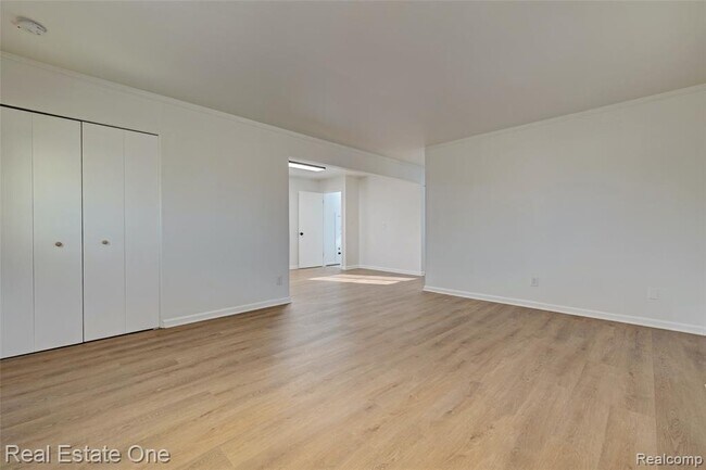 Foto del edificio - 1982 S Ortonville Rd