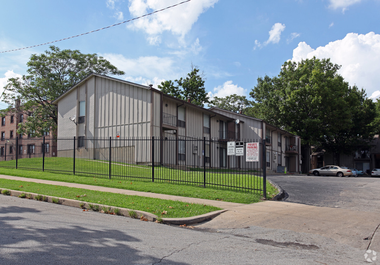 Primary Photo - Winfield Place Apartments