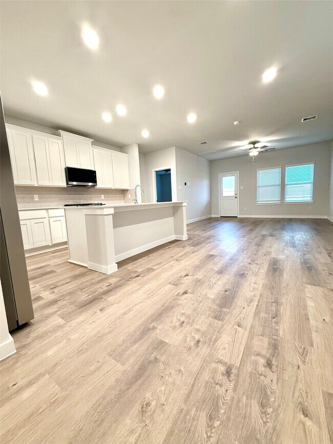 Foto del edificio - 32851 Laureate Dr