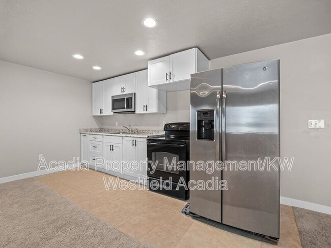 Building Photo - 15179 S Cantle Dr