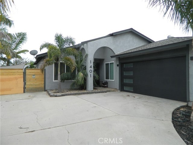 Foto principal - 1401 View Pointe Ave