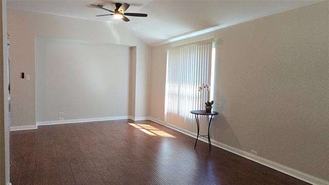 Foto del edificio - 6800 Oak Falls Dr