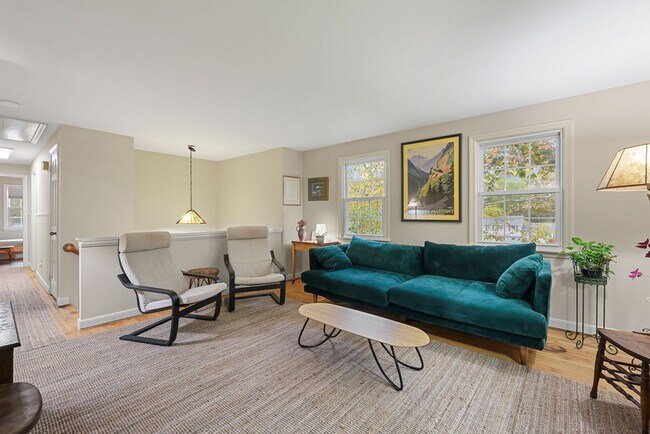 Foto del edificio - 9 Blue Bird Rd