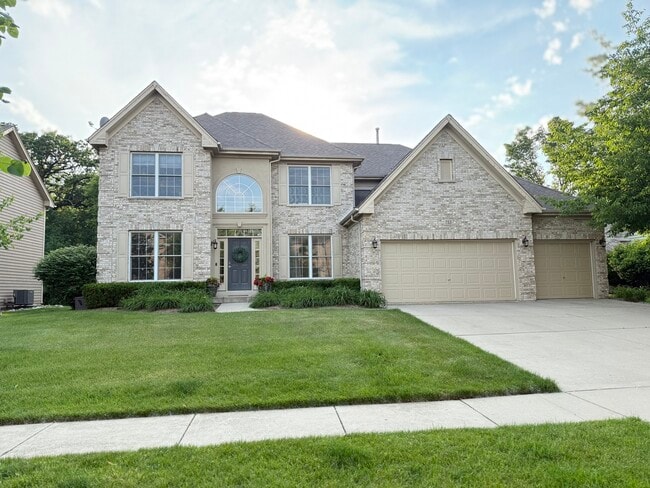 Building Photo - 755 Wedgewood Dr