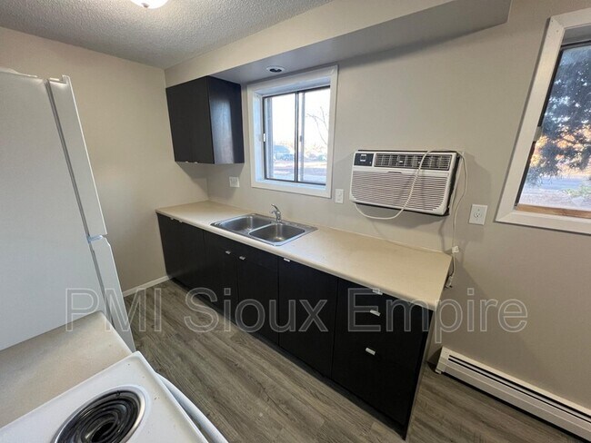Foto del edificio - 440 S Western Ave