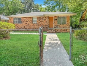 Building Photo - 815 E Waldburg St