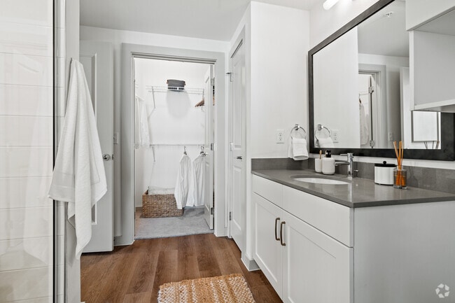2BR, 2BA - 1,104SF - Second Bathroom - The Merriman