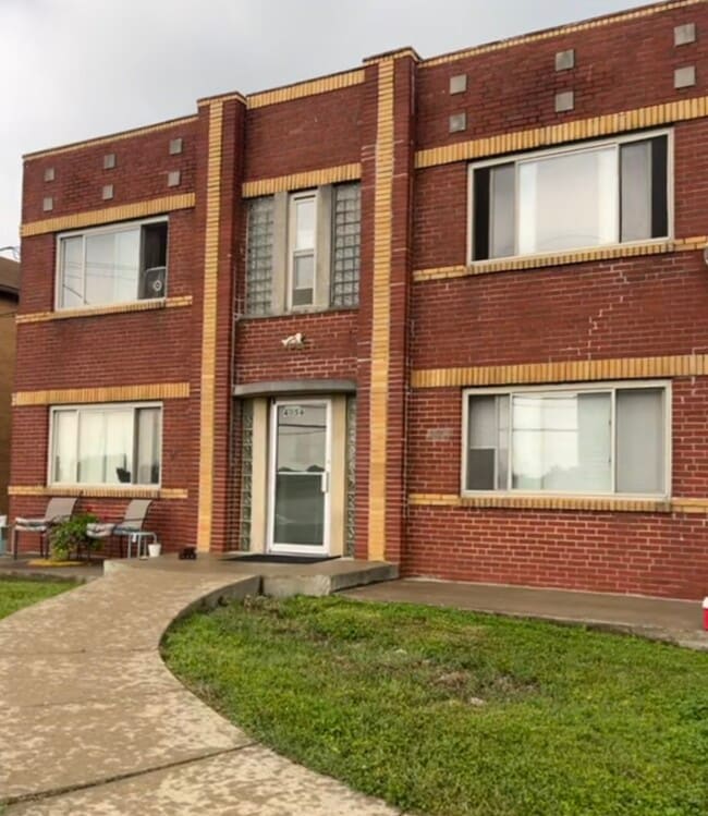 Building Photo - 4056 Longford Dr