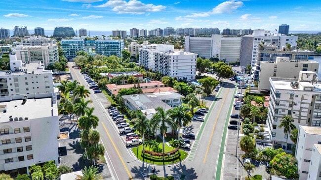 Building Photo - Crestview Apartments