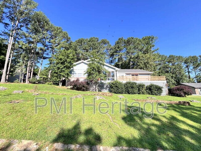 Building Photo - 40 Portsmouth Dr